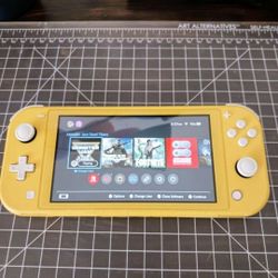 Nintendo Switch Lite 