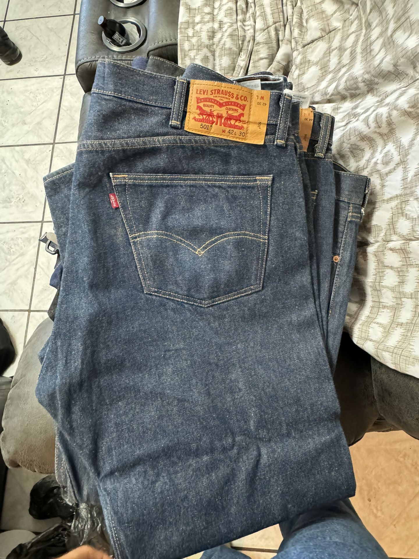 LEVIS AND DICKIES PANTS 
