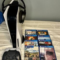 PS5 W/ Wireless Headset, 2 Controllers, 8 Games, Disc version 