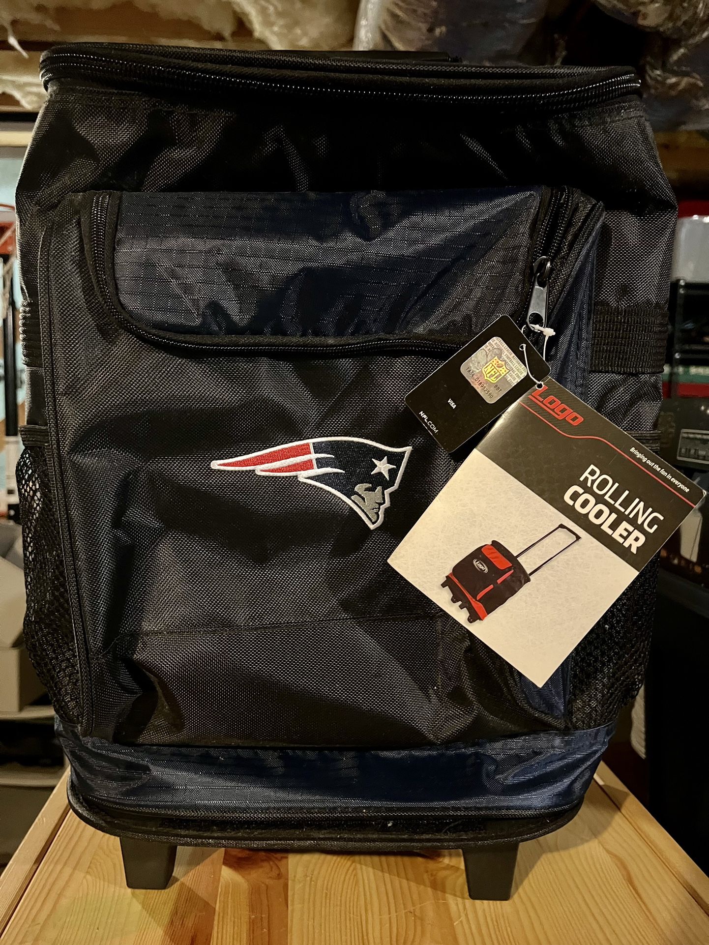 Insulated Rolling Cooler