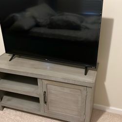 50” Roku Tv And Stand