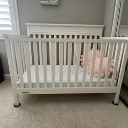 Baby crib 