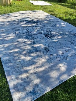 LOTS OF NICE 8 BY 10 AREA RUGS
