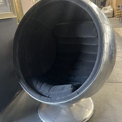 RH  Igloo Chair Swivel 