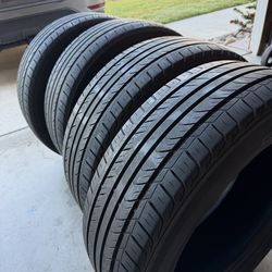 4 Summit ultra max a/s tires - 225/60 R17
