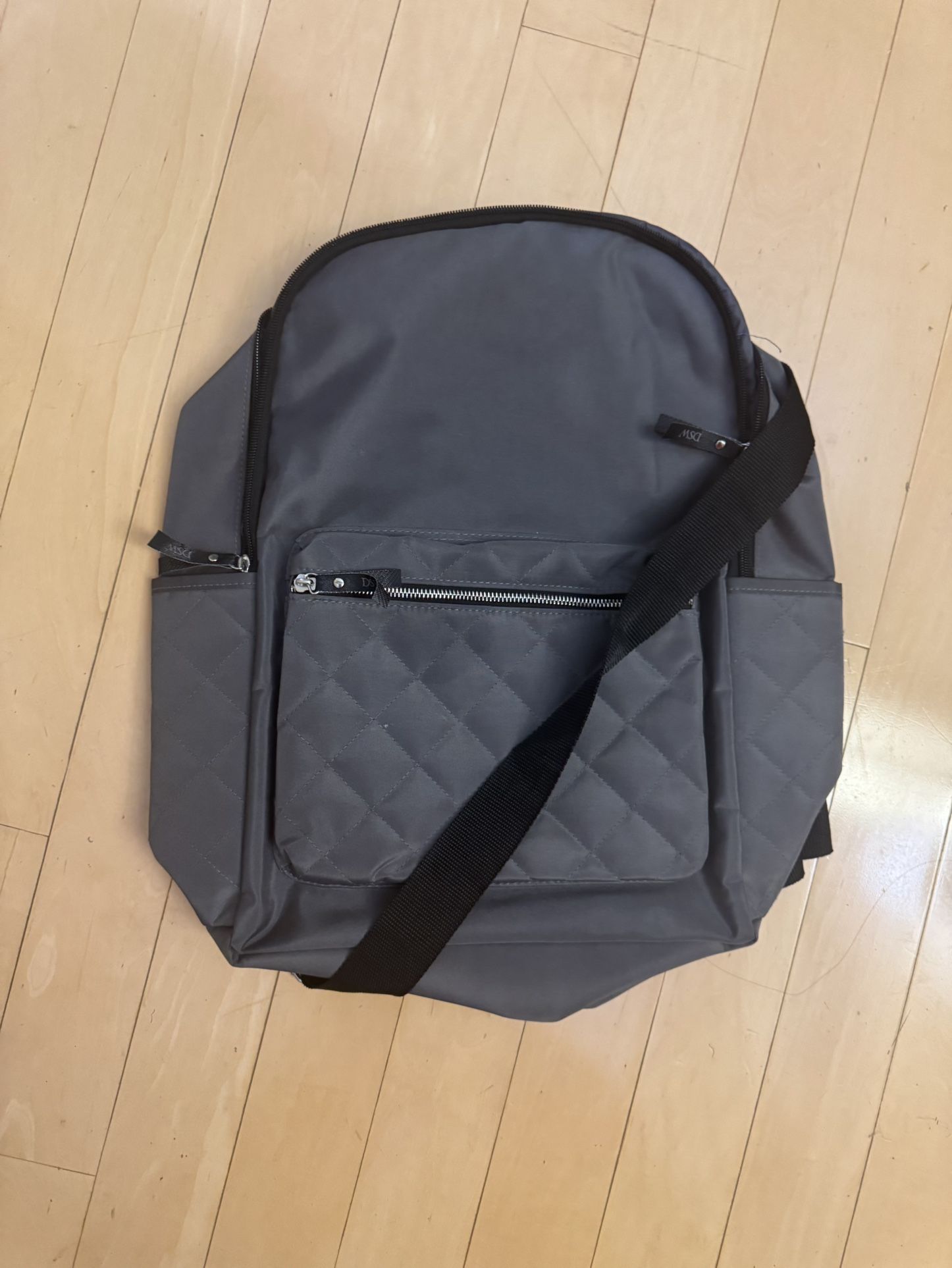 Gray backpack school travel kid adult work office pockets trendy child new condition bag