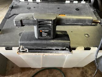 Black and Decker Sander