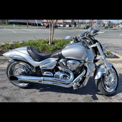 2006 M109R 