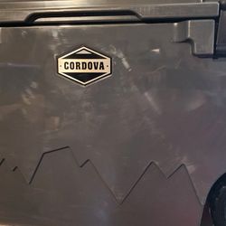 Cordova 125QT Wheeled Cooler