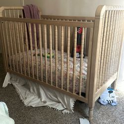 Elsie Pottery Barn Baby Crib 