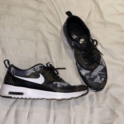 Nike Air Max Thea Size W8