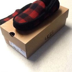 UGG's house shoes 