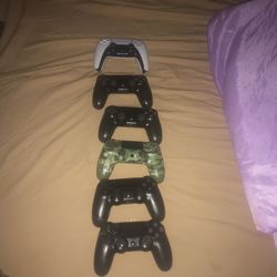 PlayStation Controllers