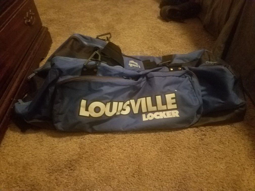 Louisville slugger softball/baseball bag