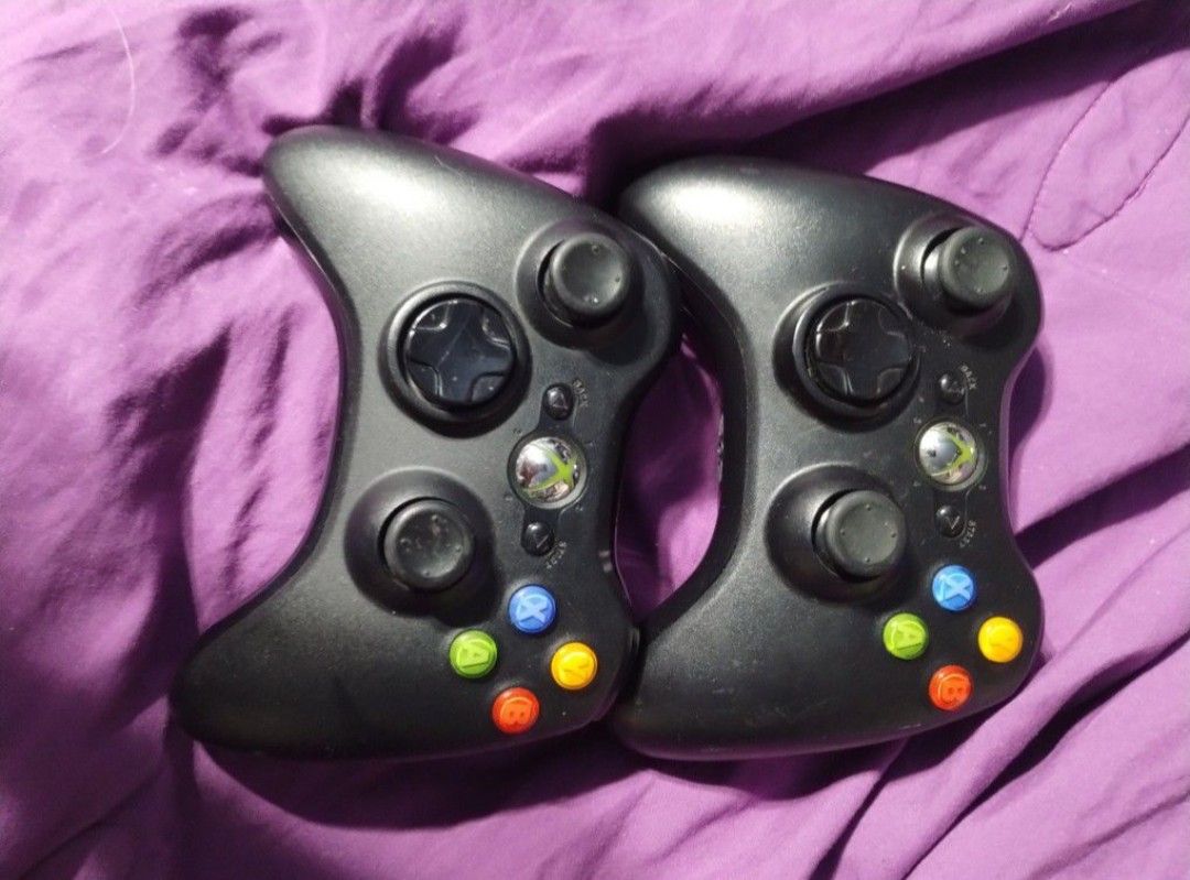 $12 Each. Drifts. - Xbox 360 Controllers 