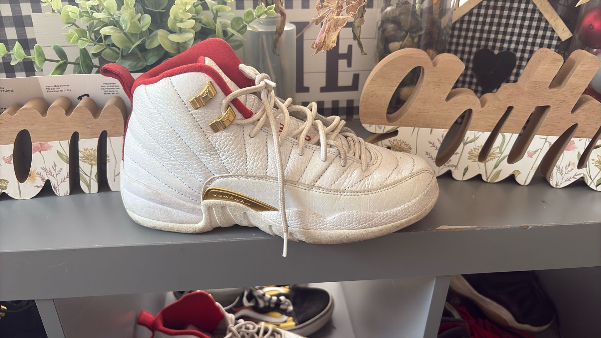 Jordans Sneakers