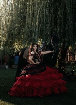 Quinceañera dress: Size 5