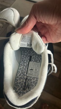 Reebok Sneakers 👟