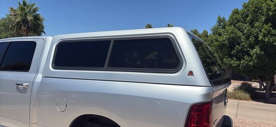 Leer camper shell