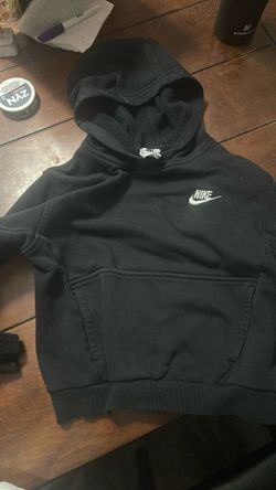 Nike Pull Over Clean
