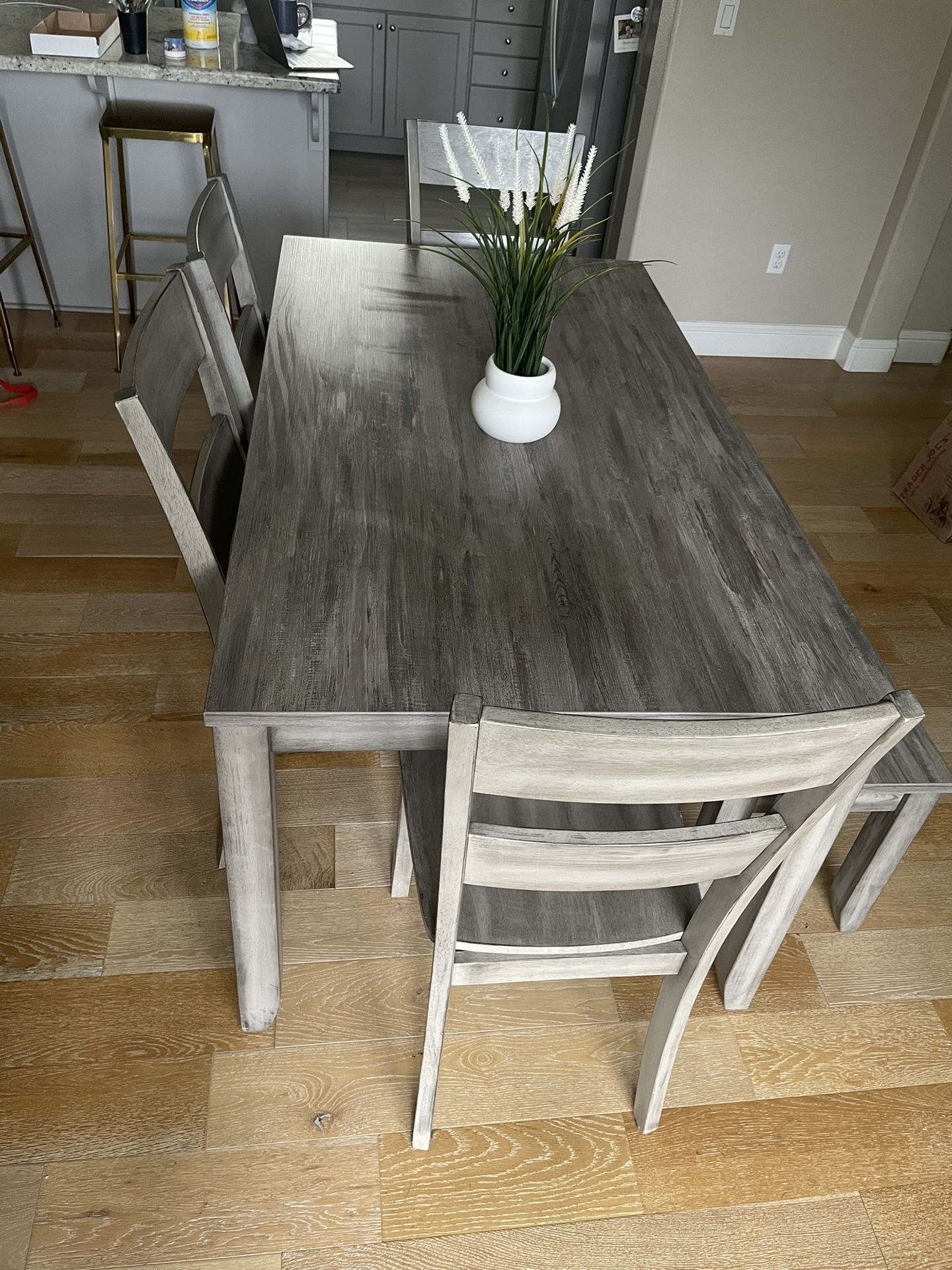Beautiful Dining Table for Sale in Walnut Creek, CA OfferUp