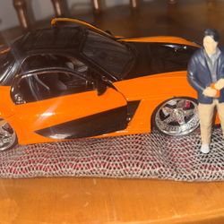 Jada Toys 1:24 Fast & Furious Han's Mazda RX-7 with Die-cast Figure - Brand New