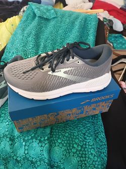 Women's Running Shoes Brooks