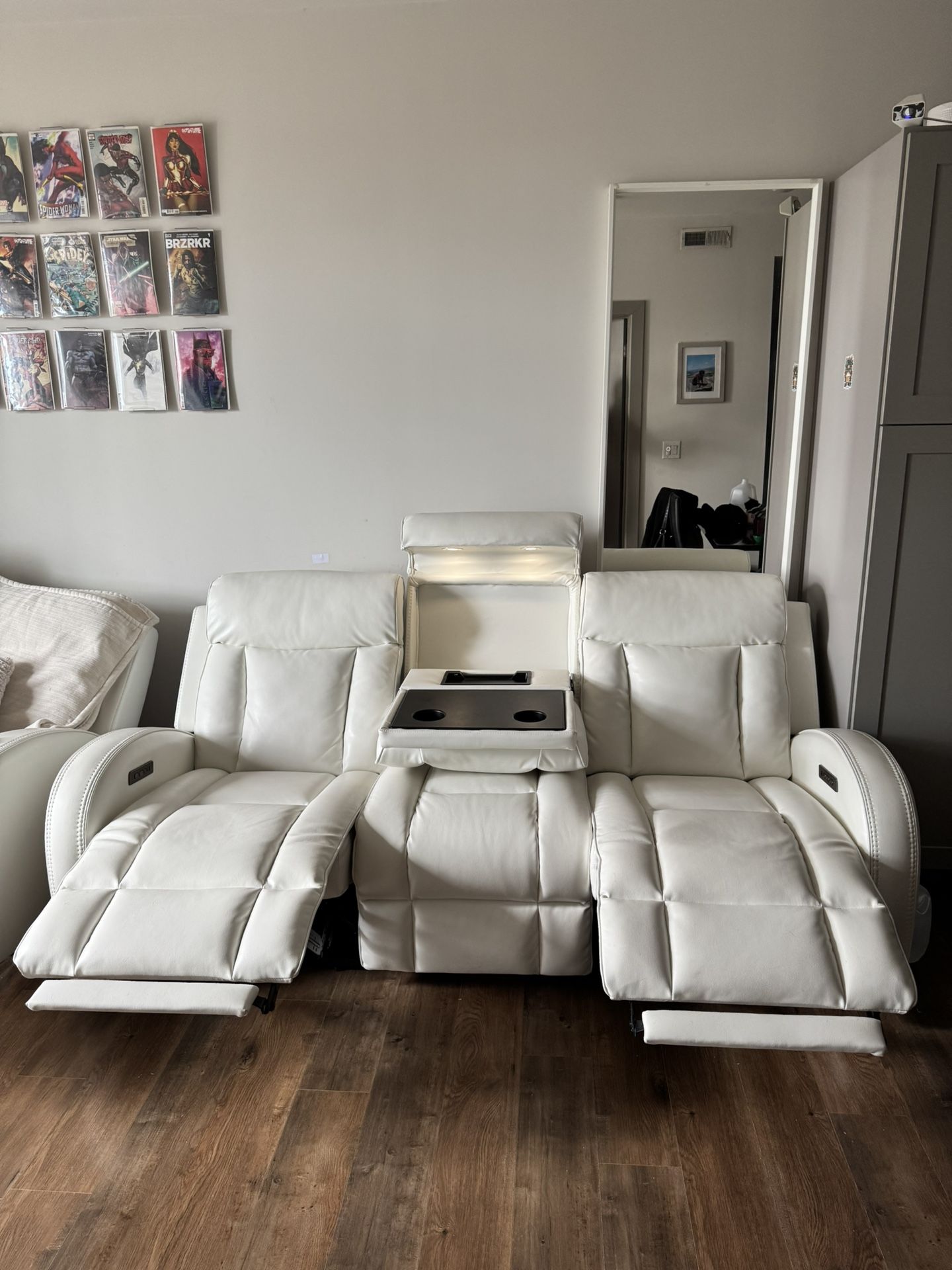 Tuxedo White 84'' Power Reclining Sofa with Power Headrest