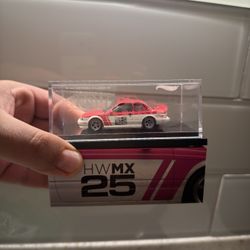 Hot Wheels Chase And Exclusive