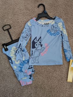 NEW Toddler Bluey Pajama Set - Size: 4