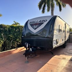 RV Trailer For Sale
