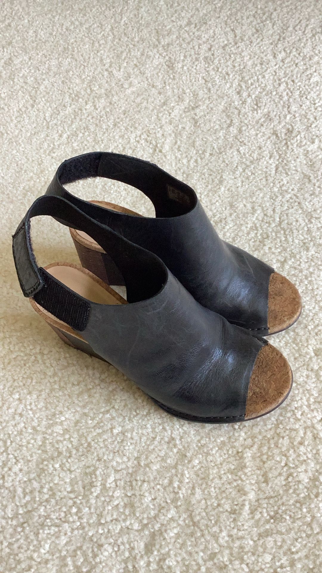Clarks Wedge Heel Size 3