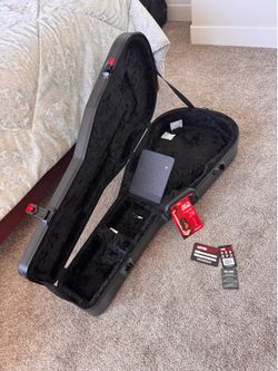 Dreadnought Guitar Case Built to ATA and Military Spec