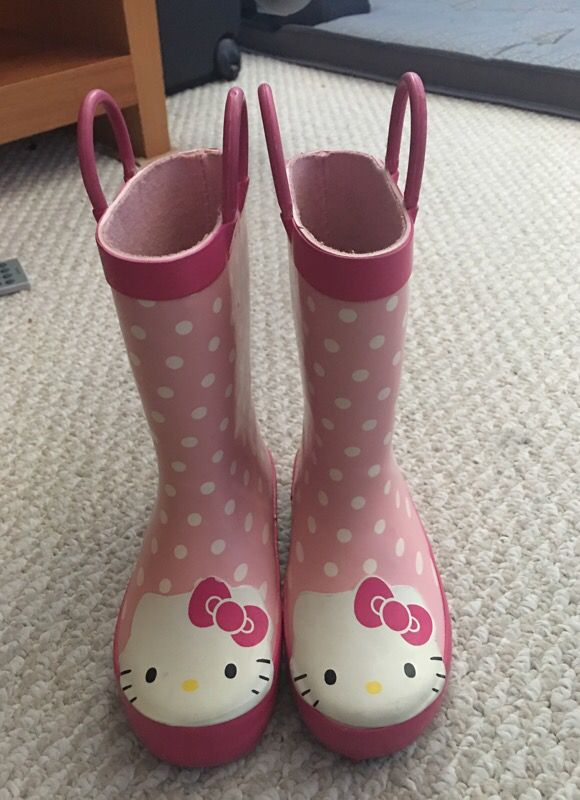 Kids rain boots size 8
