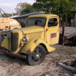 1936 1.5 Ton Ford Flatbed