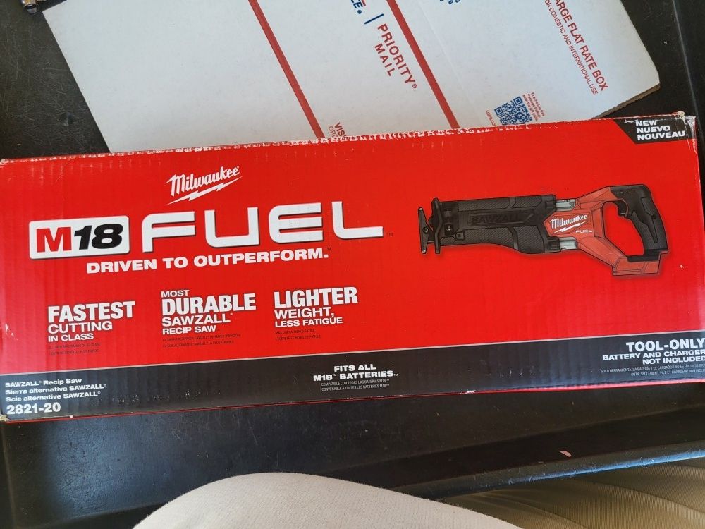Milwaukee 2821-20 M18 Gen 2 FUEL SAWZALL Cordless Reciprocating Saw, Bare Tool