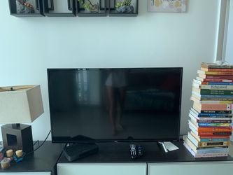 TV TCL 6 months of use