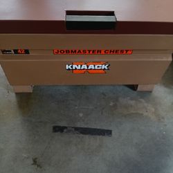 20x42x19 Knaak Box