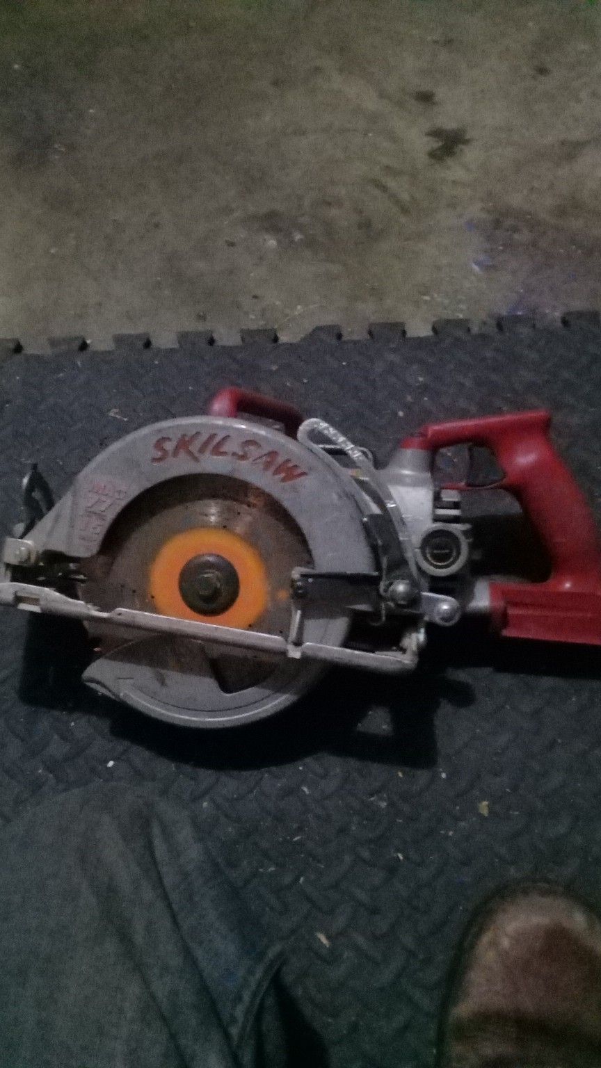 Skill Saw Worm Drive 