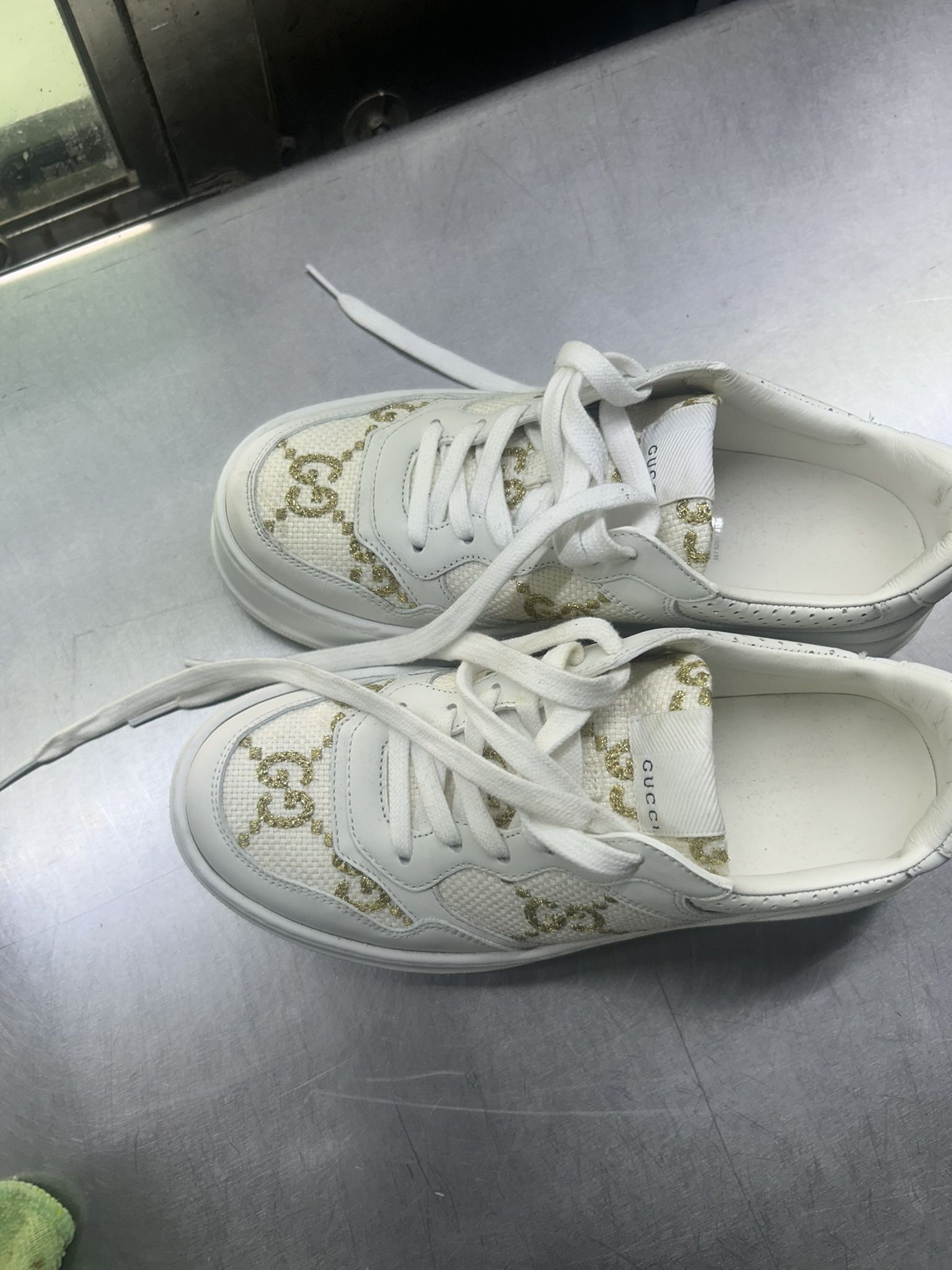 Gucci Sneaker For Sale