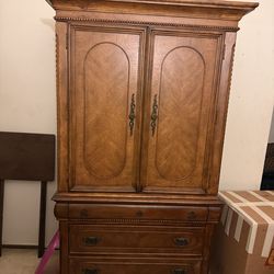 Armoire 71” T x37” W x 20” D