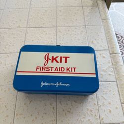 🔥Vintage metal box Johnson and Johnson First Aid Kit  Wall mount