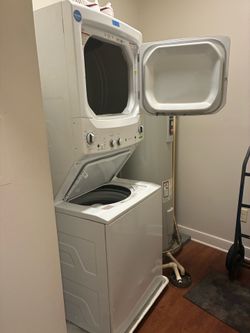 Stackable washer and dryer