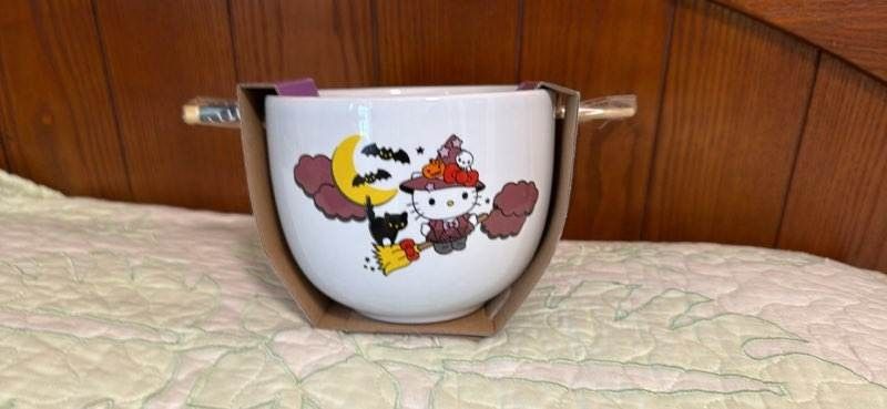 Halloween Hello Kitty Ceramic Bowl With Chopsticks