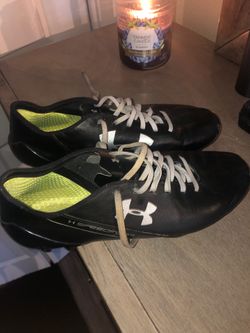 Under armor soccer cleats size 7.5