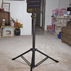Tripod Light