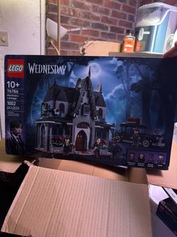LEGO Wednesday Morticia's Cottage Set 76786