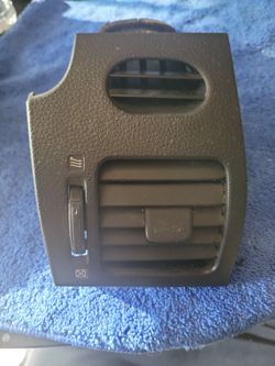 03 INFINITI M45 OEM FRONT LEFT Driver Side A/C AIR VENT OEM BLACK