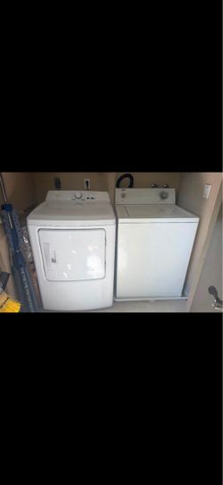 WASHER AND DRYER SET