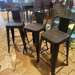 Saleh bar 2025 & counter stool